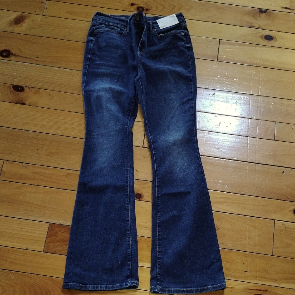 a.n.a. High-Rise Flare Jeans